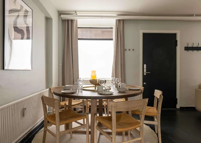 아파트 2 Bedroom In Heart Of Vesterbro