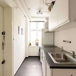 2 Bedroom In Heart Of Vesterbro Lejlighed København