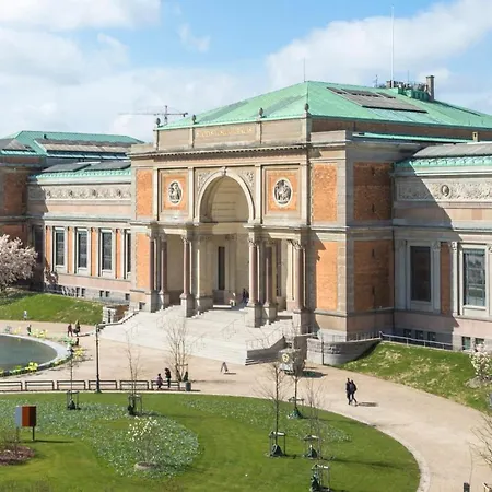 2 Bedroom In Heart Of Vesterbro