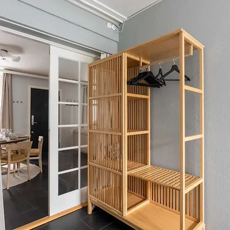 2 Bedroom In Heart Of Vesterbro Apartment *